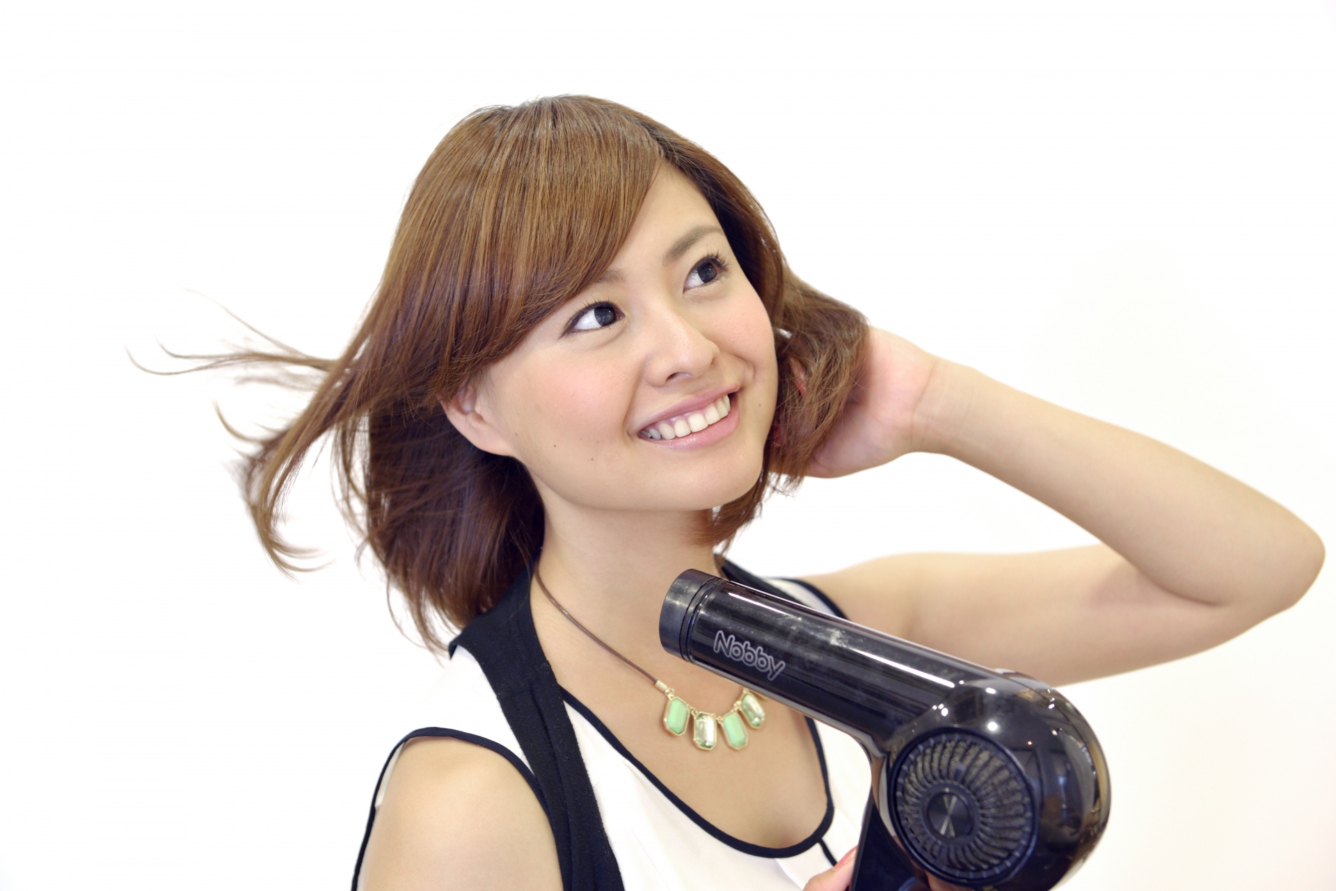 髪をドライヤーで早く乾かす方法 ブログエス ハート エス株式会社